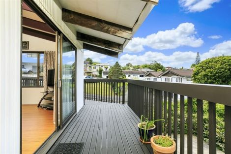 Photo of property in 449 Glenfield Road, Glenfield, Auckland, 0629