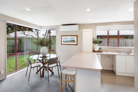 Photo of property in 1/172 Langdons Road, Northcote, Christchurch, 8052