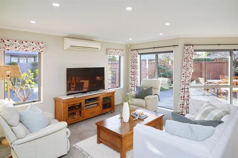 Photo of property in 432b Harewood Road, Harewood, Christchurch, 8051