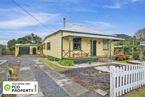 Photo of property in 9 King Street, Hikurangi, 0114