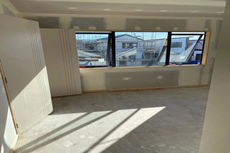 Photo of property in 6 Kairakau Street, Takanini, 2110