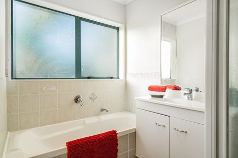 Photo of property in 16 Eastland Road, Flat Bush, Auckland, 2019