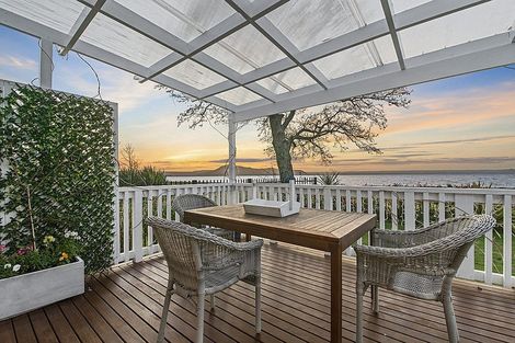 Photo of property in 9 Willow Avenue, Hannahs Bay, Rotorua, 3010