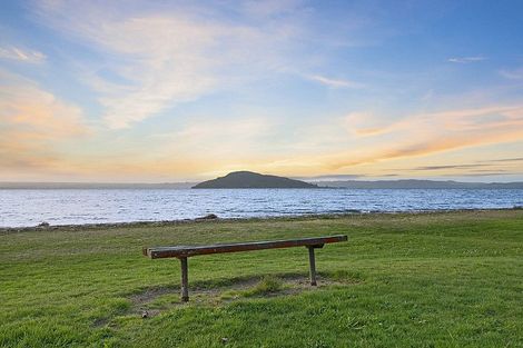 Photo of property in 9 Willow Avenue, Hannahs Bay, Rotorua, 3010