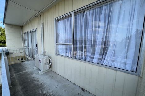 Photo of property in 6 Tiraumea Street, Palmerston North, 4410