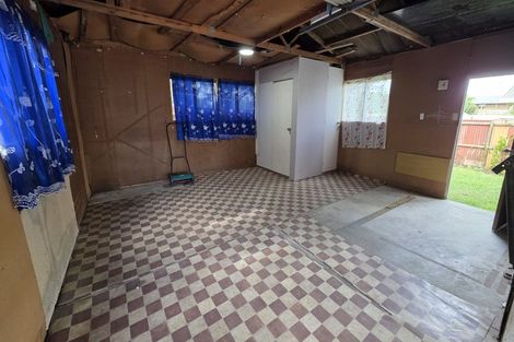 Photo of property in 3/4 Hall Avenue, Mangere, Auckland, 2022