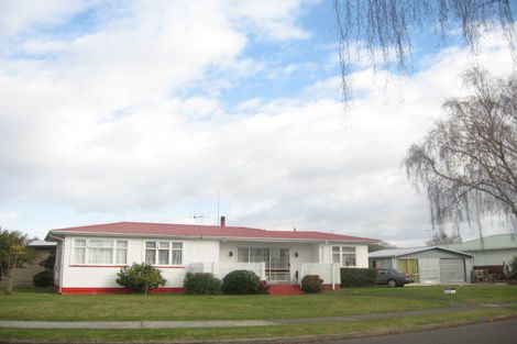 Photo of property in 15 Bright Crescent, Maraenui, Napier, 4110