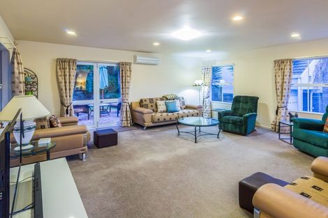 Photo of property in 14 Sailfish Drive, West Harbour, Auckland, 0618