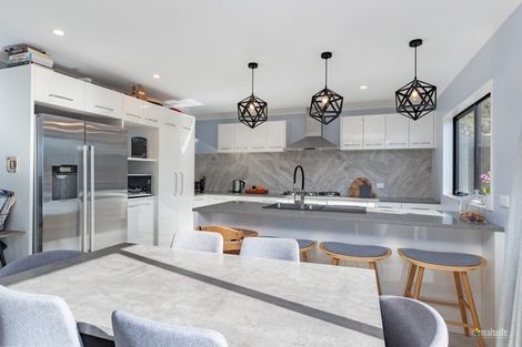 Photo of property in 4b Lindis Lane, Kelson, Lower Hutt, 5010