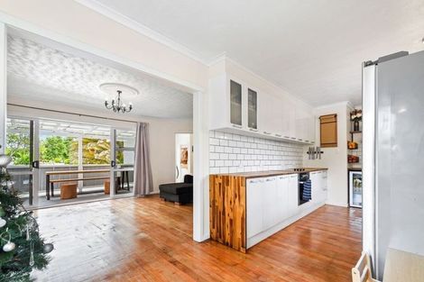 Photo of property in 15 Matthews Crescent, Melville, Hamilton, 3206