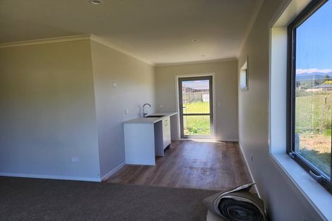 Photo of property in 11 Magnolia Place, Levin, 5510