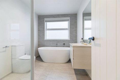 Photo of property in 1 Hinaki Street, Poike, Tauranga, 3112