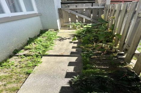 Photo of property in 10 Coronation Road, Glenfield, Auckland, 0627