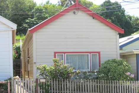 Photo of property in 38 Rolleston Street, Mount Cook, Wellington, 6021