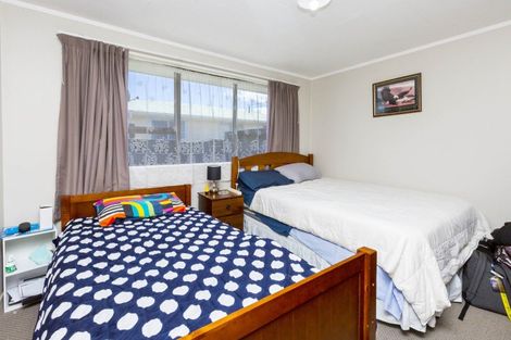 Photo of property in 2/14 Clouston Park Road, Ebdentown, Upper Hutt, 5018