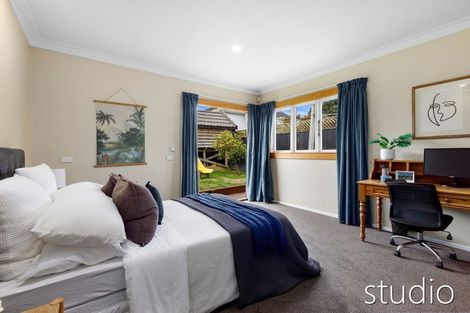 Photo of property in 17 Burnside Street, Waterloo, Lower Hutt, 5011