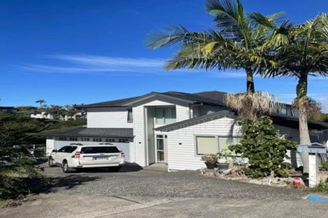 Photo of property in 30 Namsan Close, Fairview Heights, Auckland, 0632