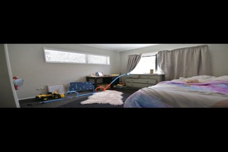 Photo of property in 5 Elliston Crescent, Stanmore Bay, Whangaparaoa, 0932