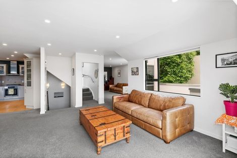 Photo of property in 203 Muritai Road, Eastbourne, Lower Hutt, 5013