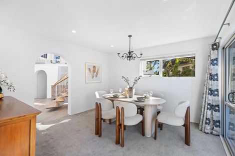 Photo of property in 825 Beach Road, Browns Bay, Auckland, 0630
