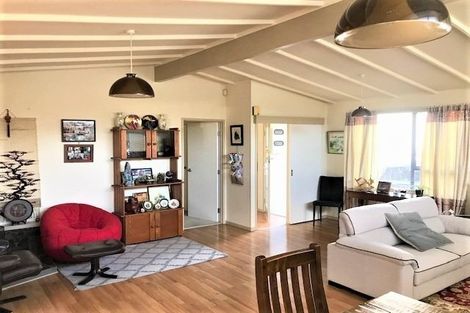 Photo of property in 20a Regency Place, Sunnynook, Auckland, 0632