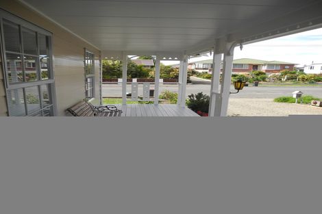 Photo of property in 12 Exeter Street, Waimate, 7924