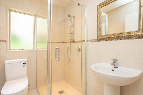 Photo of property in 40 Monte Cassino Place, Birkdale, Auckland, 0626