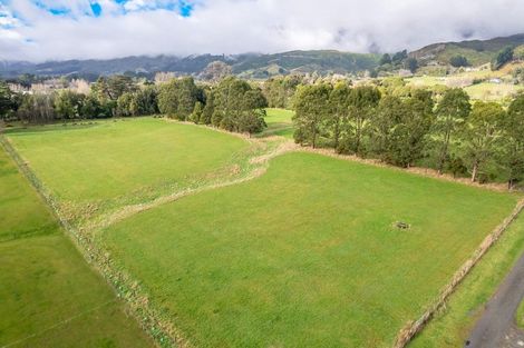 Photo of property in 1015b Beach Road, Torbay, Auckland, 0630