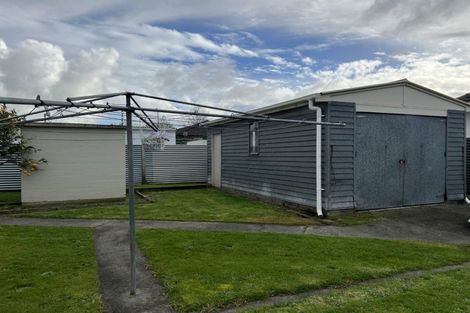 Photo of property in 49 Andrew Avenue, Roslyn, Palmerston North, 4414