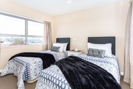 Photo of property in 8c Broadbent Street, Riccarton, Christchurch, 8041