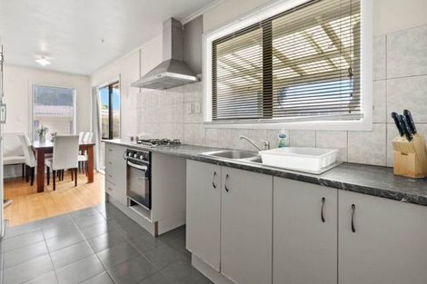 Photo of property in 12 Dolphin Street, Pakuranga, Auckland, 2010