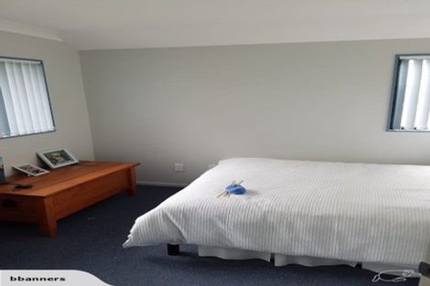 Photo of property in 30a Bowes Crescent, Strathmore Park, Wellington, 6022