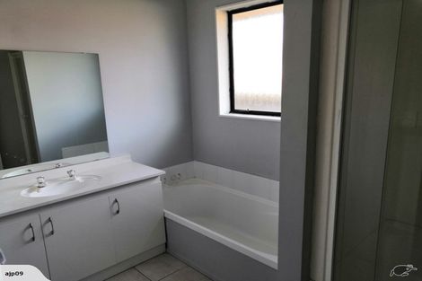 Photo of property in 2/42 Wilson Street, Islington, Christchurch, 8042