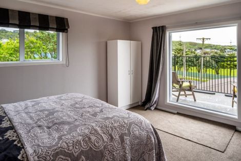 Photo of property in 2/11 Awarua Street, Elsdon, Porirua, 5022