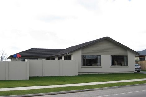 Photo of property in 81 Russell Robertson Drive, Havelock North, 4130