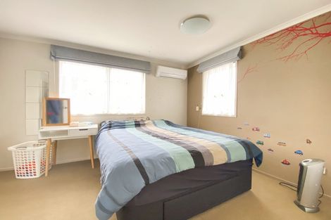 Photo of property in 21 Greenbough Lane, Greenhithe, Auckland, 0632