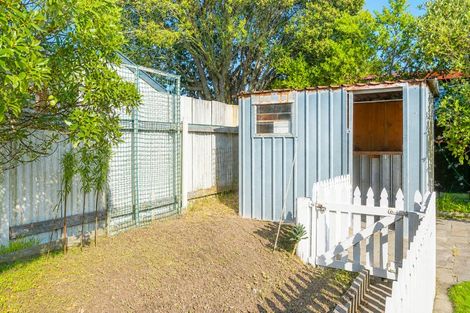 Photo of property in 38 Norfolk Crescent, Otaki Beach, Otaki, 5512