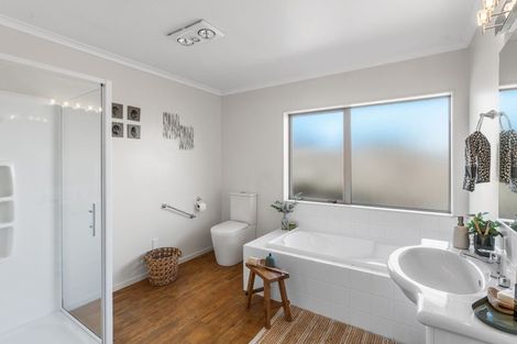 Photo of property in 432c Harewood Road, Harewood, Christchurch, 8051