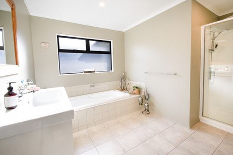 Photo of property in 70a Guppy Road, Greenmeadows, Napier, 4112