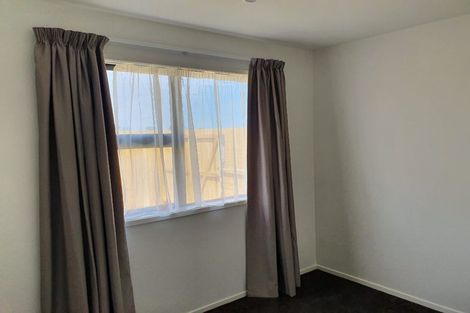 Photo of property in 1 Poutawa Lane, Clarks Beach, 2122