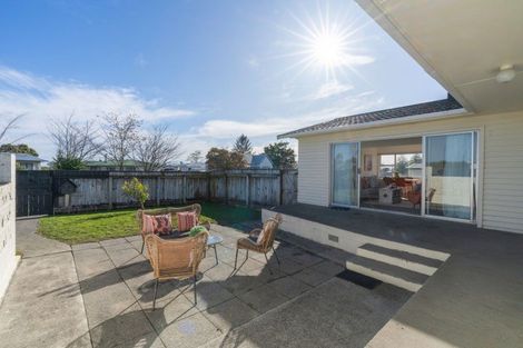 Photo of property in 27 Perth Street, Levin, 5510