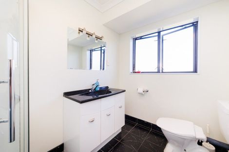 Photo of property in 18 Cummerfield Road, Foxton, 4891