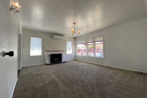 Photo of property in 61 Wilsher Crescent, Henderson, Auckland, 0612