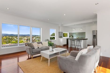 Photo of property in 70 Darraghs Road, Brookfield, Tauranga, 3110