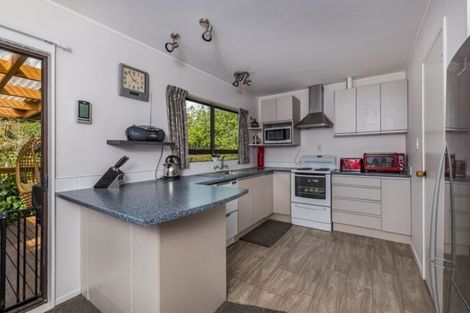 Photo of property in 14 Fairway Drive, Kerikeri, 0230