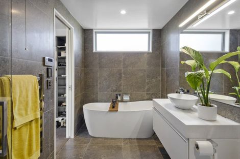 Photo of property in 176 Idris Road, Strowan, Christchurch, 8052