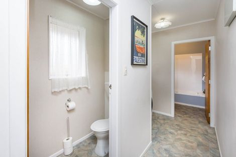 Photo of property in 2/528 Fergusson Drive, Trentham, Upper Hutt, 5018
