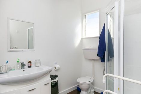 Photo of property in 16 Riddlers Crescent, Petone, Lower Hutt, 5012