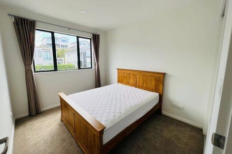 Photo of property in 12 Shelby Place, Long Bay, Auckland, 0630