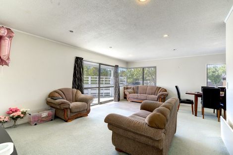 Photo of property in 11 Tupelo Street, Pukete, Hamilton, 3200